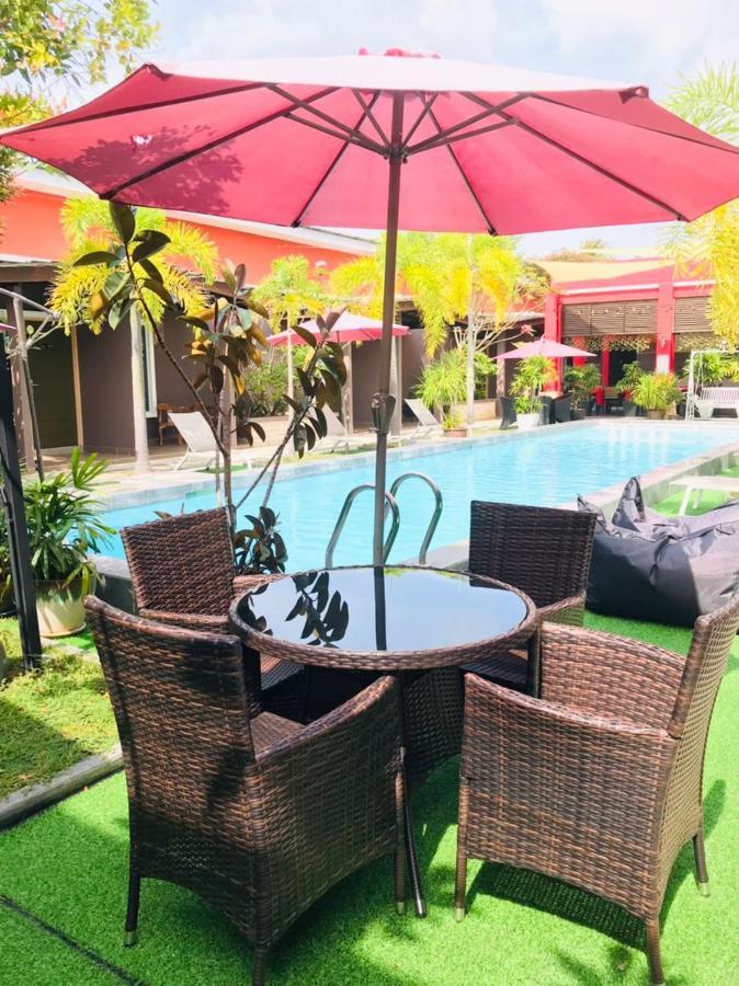 Villa Abadi Resort Pantai Cenang  Dış mekan fotoğraf