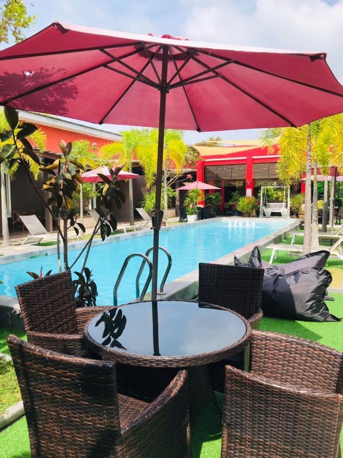 Villa Abadi Resort Pantai Cenang  Dış mekan fotoğraf